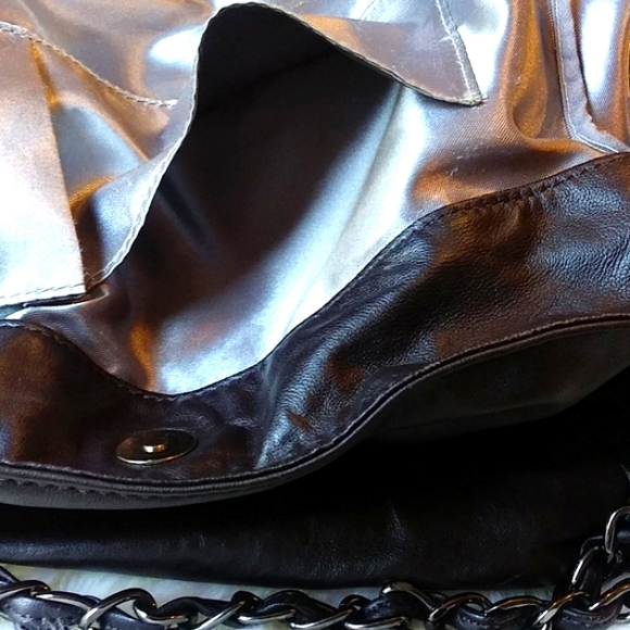 Chanel Chocolate Cartera Quilted Sides Butter Soft Leather Adjustable Chain - Picture 9 of 16